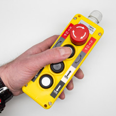 Пост кнопочный, ПКТ T3813, 5А, 500В, IP65, 3+1 кнопки (3NO+3NO+1NC STOP)