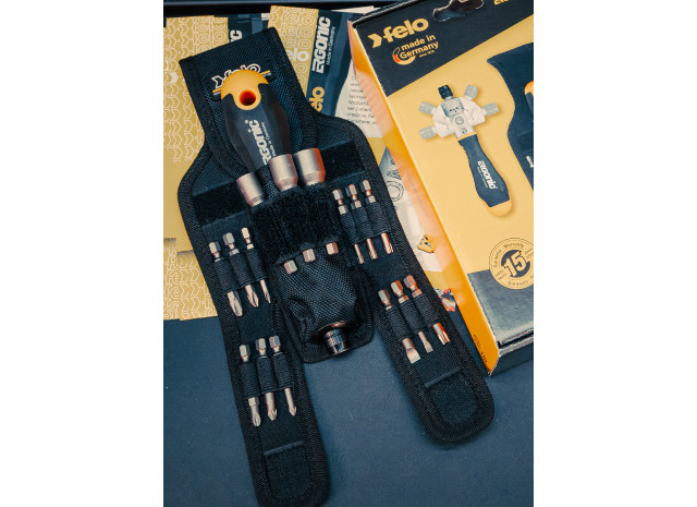 Трещотка поворотная Ergonic K с набором бит Felo