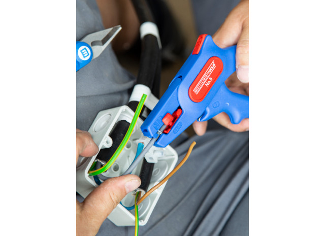 Flat and Round  - стриппер три в одном!