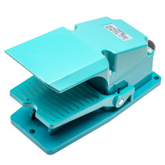 Переключатель ножной 1NO+1NC с вводом М20 (15А) CFS-304 CNTD