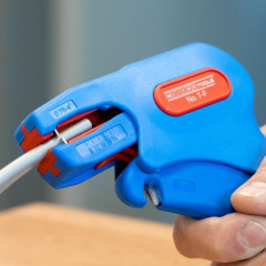 Weicon №7F инструмент для снятия изол. 0,75 - 4,0 мм кв для плоского кабеля